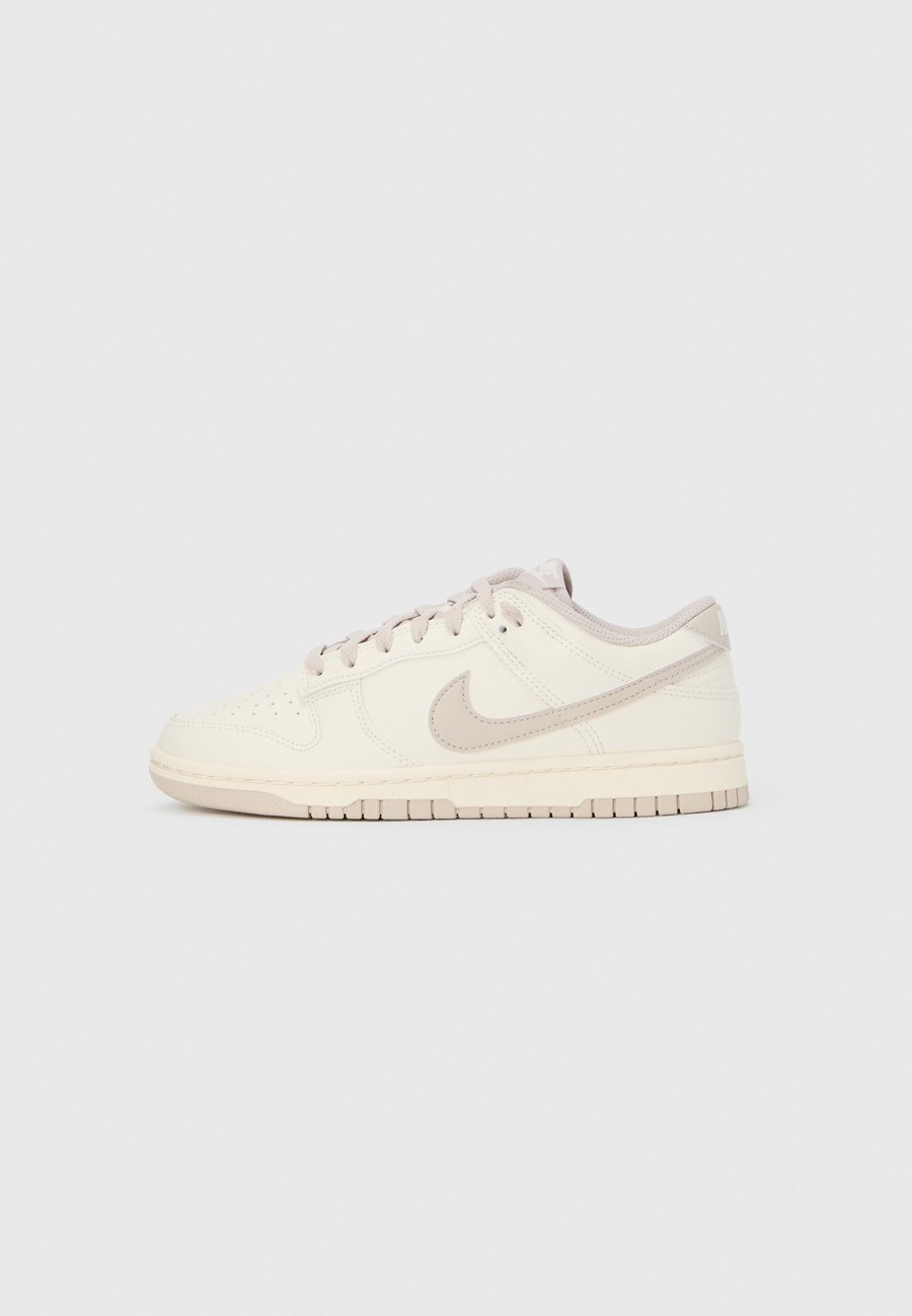 

Кроссовки Nike Sportswear DUNK LOW RETRO UNISEX, Soft Pearl/Cream/Soft Pearl/Beige