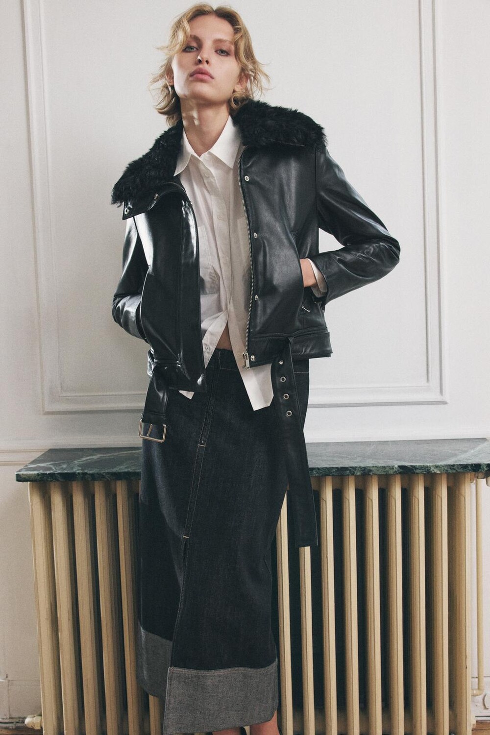 

Куртка из 100% кожи ZARA, черный