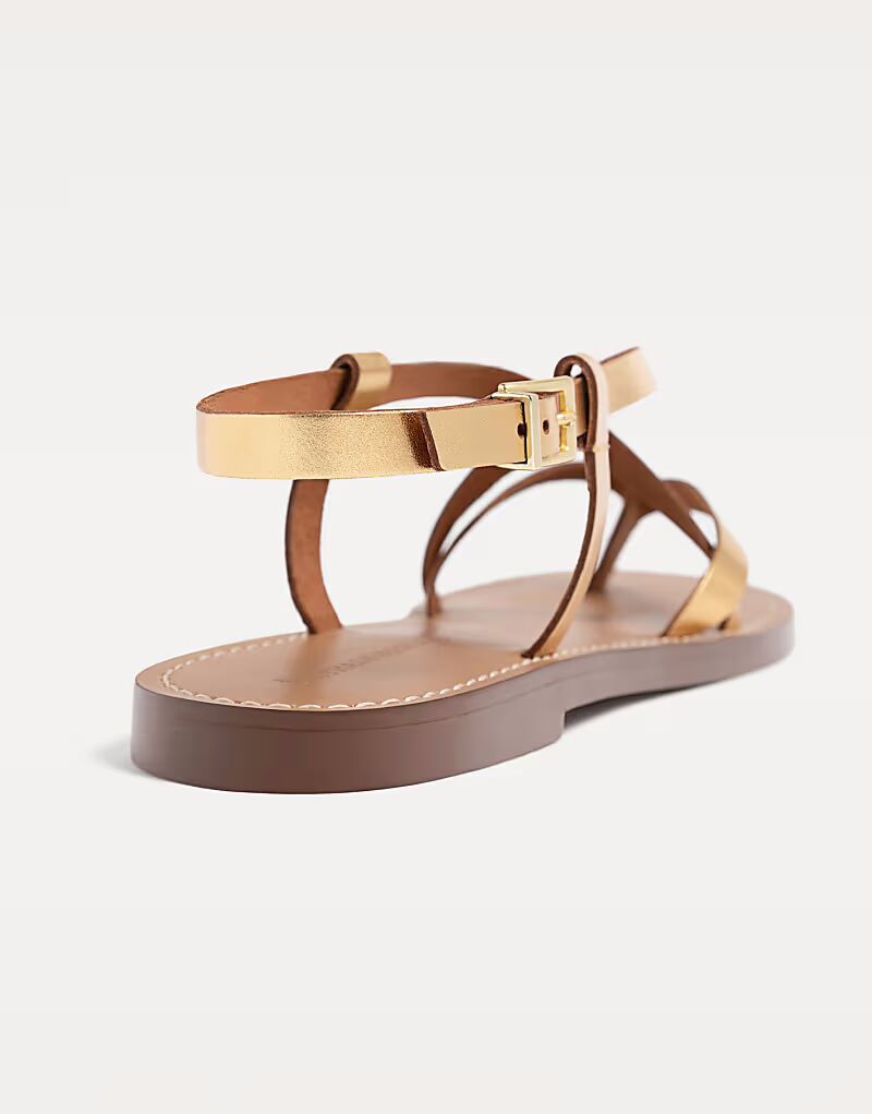 Сандалии Stradivarius на плоской подошве с ремешками из кожи золотого цвета — фото 2