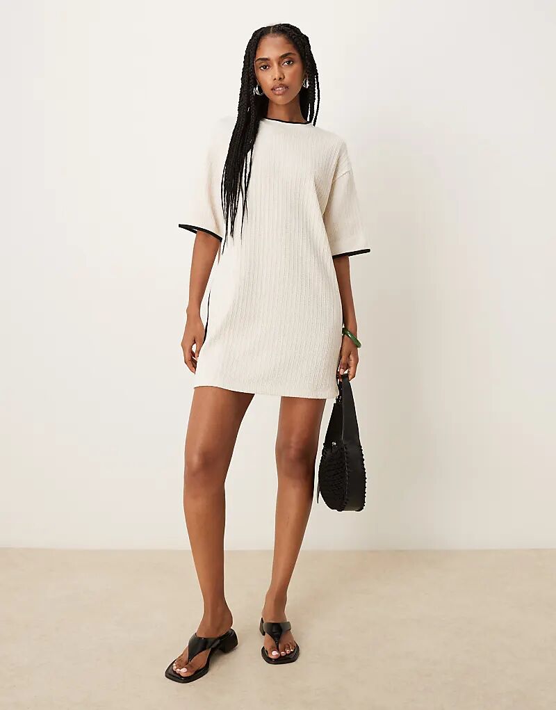 

Мини-платье-футболка ASOS DESIGN из трикотажного полотна кремового цвета