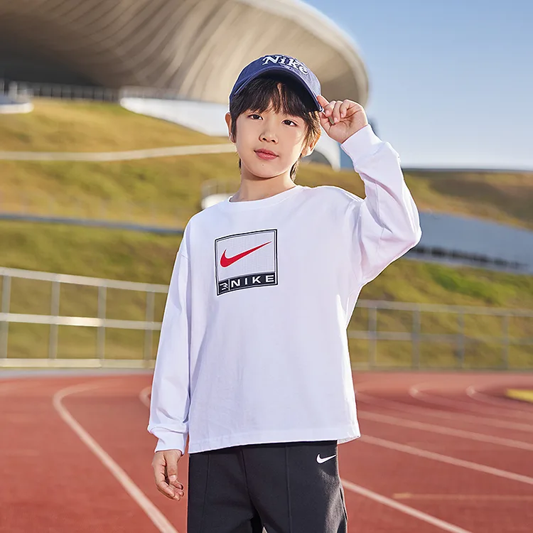 Футболка для детей с круглым вырезом Nike, красный — фото 4