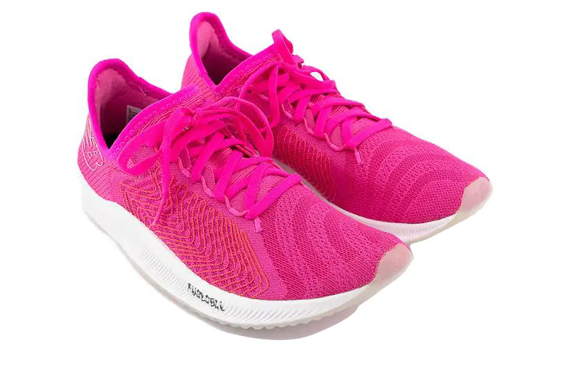 Кроссовки New Balance NB FuelCell Series Женские — фото 2