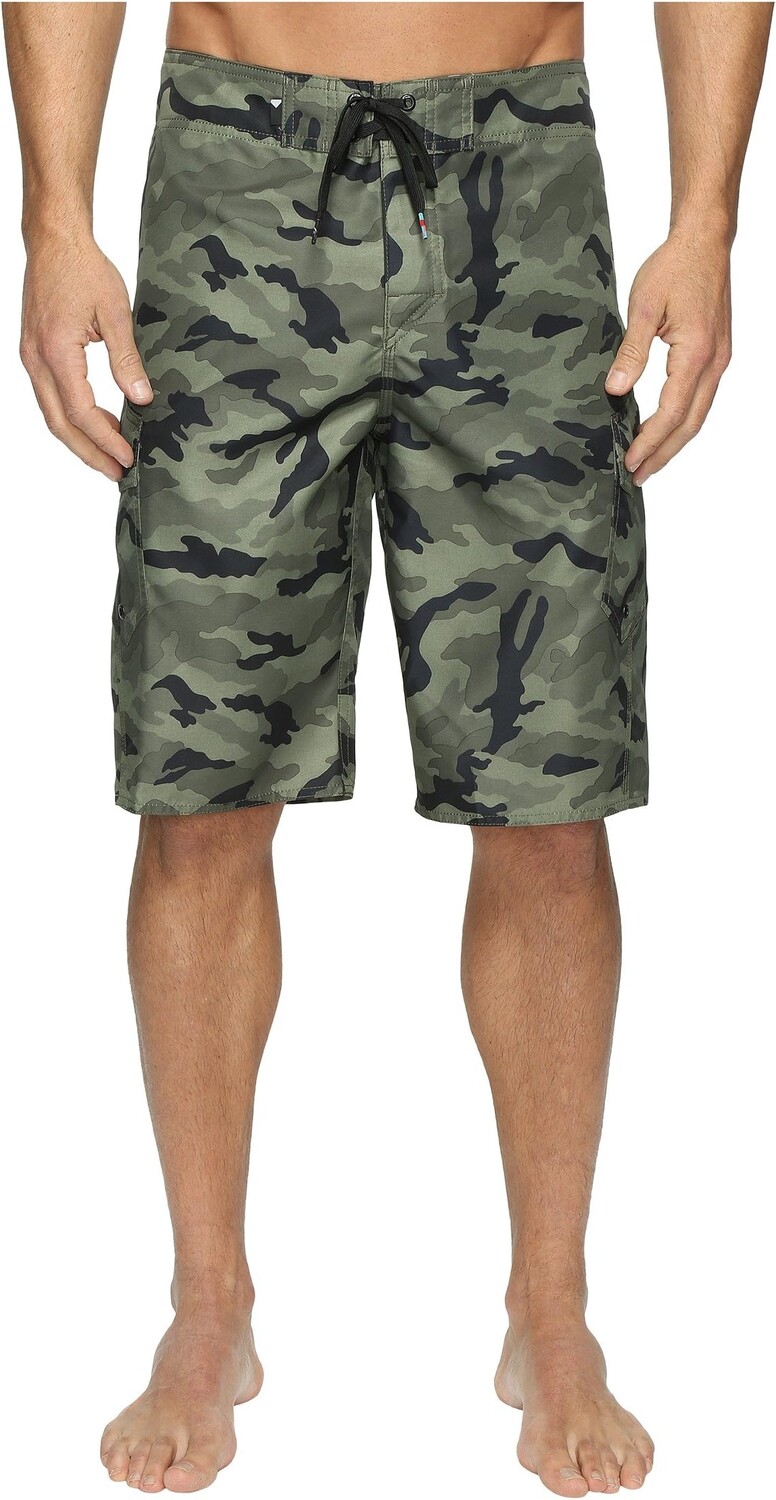 

Шорты для плавания Manic Camo 22 дюйма Quiksilver, цвет Forest Night
