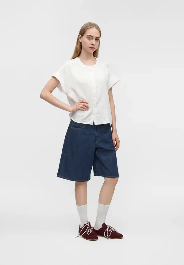 Джинсовые шорты Gap, темная стирка — фото 2
