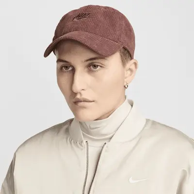 

Бейсболка Nike Club Unstructured Corduroy Cap, цвет Dark Pony/Dark Pony