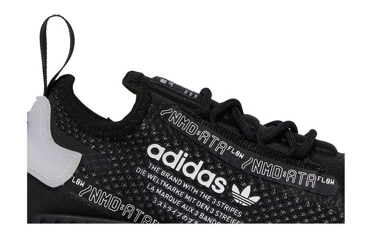 Кроссовки adidas NMD_R1 Spectoo J 'Black White', черный — фото 3