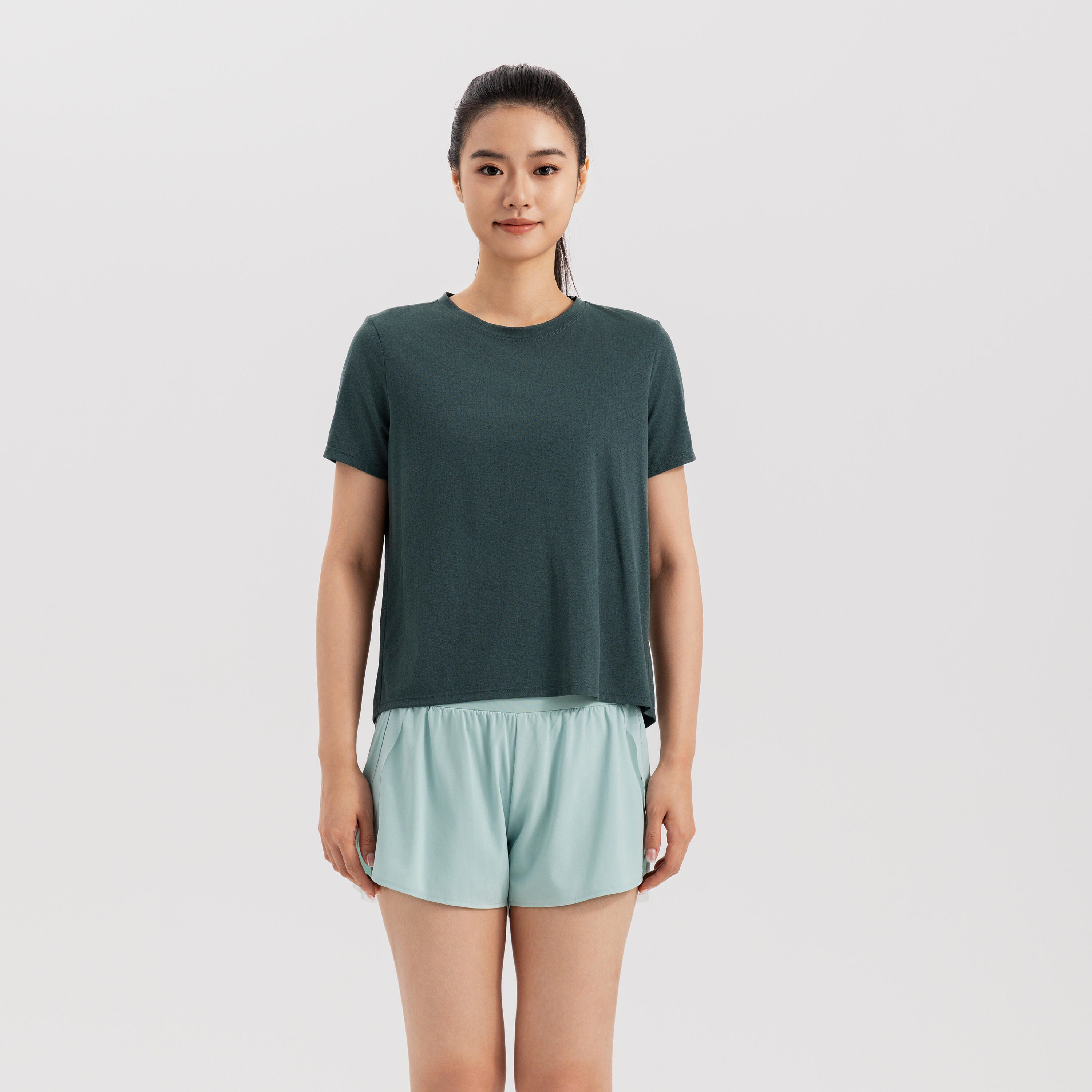 

Женская базовая тренировочная футболка с открытой спиной Decathlon