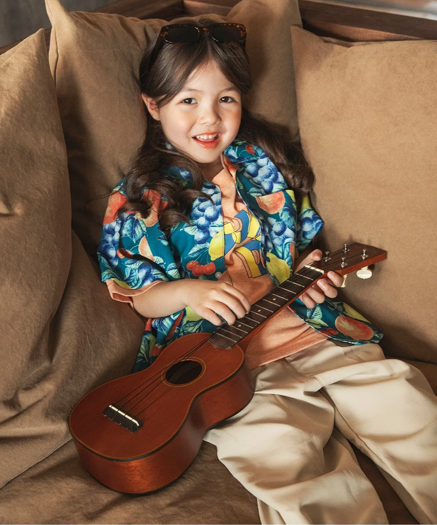 Детская летняя рубашка BREEZE с цветочным принтом зелёная — фото 4