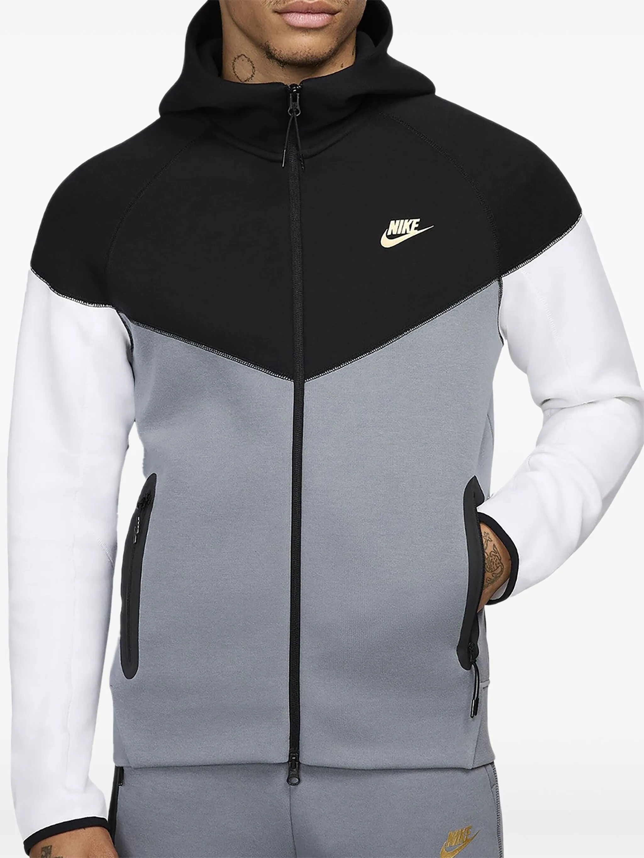 

Худи Tech Windrunner Nike, серый