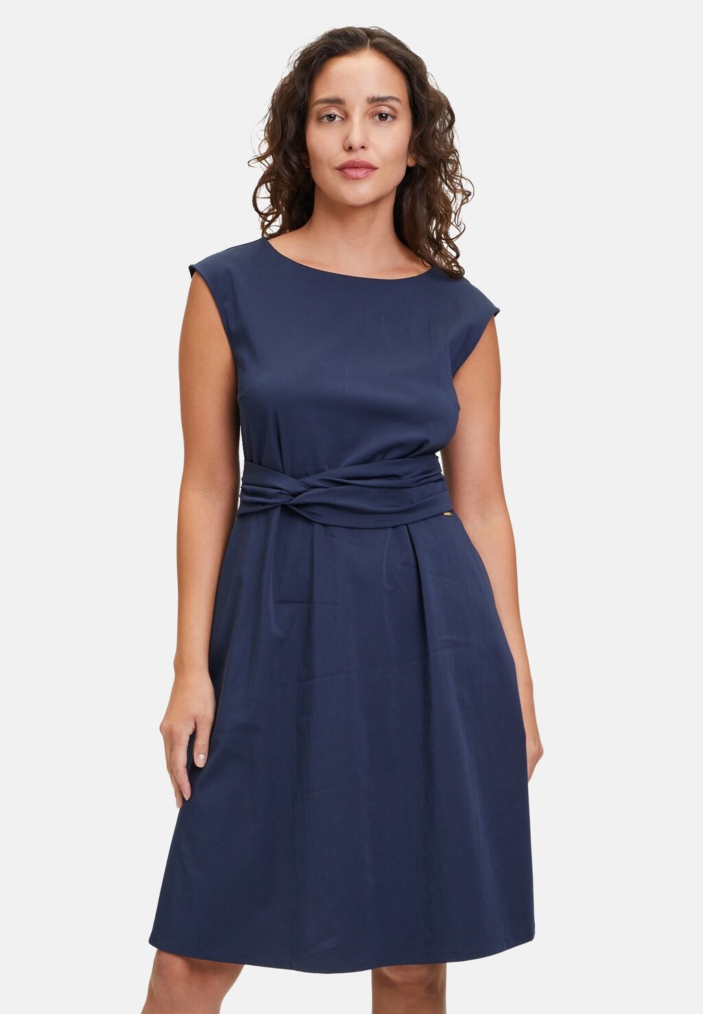 

Дневное платье OHNE ARM Betty & Co, синий
