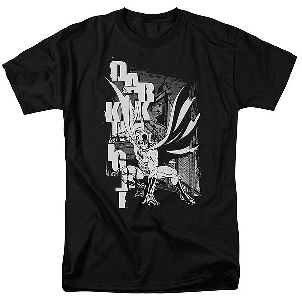 

Футболка с вертикальной надписью Batman Licensed Character