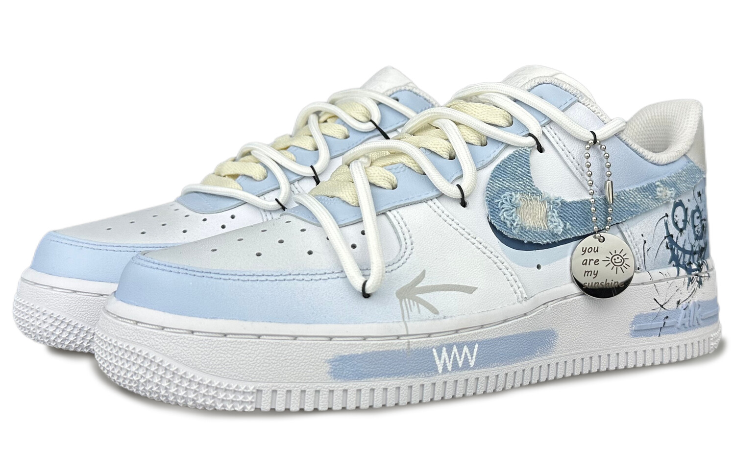 

Мужские кроссовки для скейтбординга Nike Air Force 1, The gradient turns grayish blue