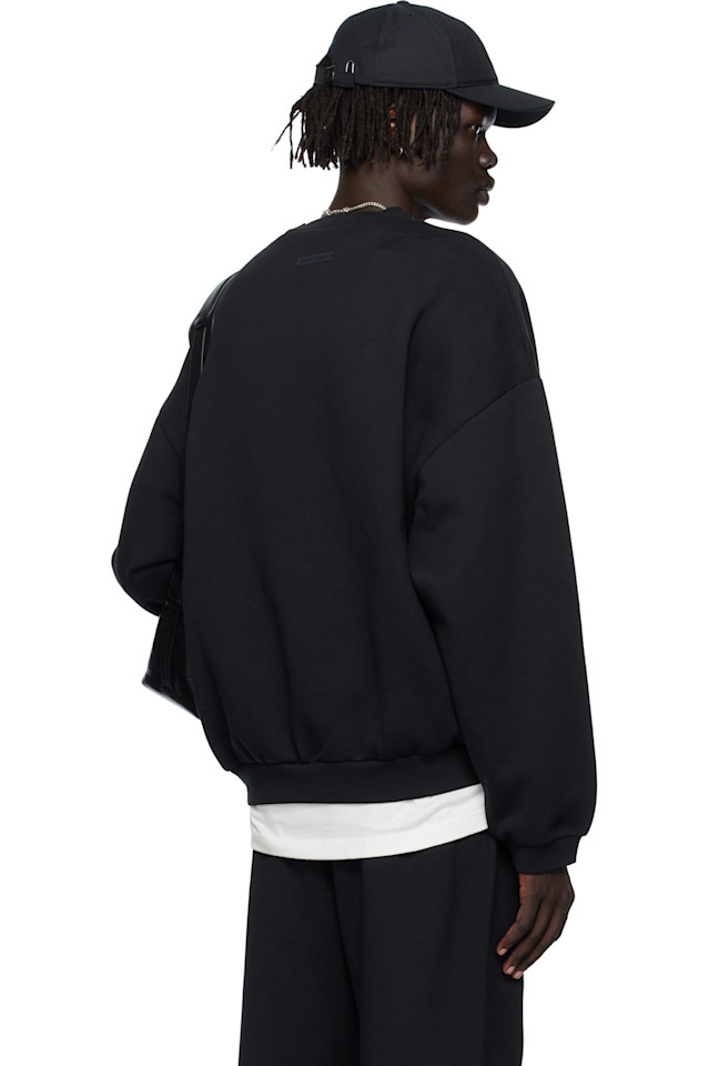 Fear Of God Essentials Черная флисовая толстовка с круглым вырезом в стиле 90-х — фото 3