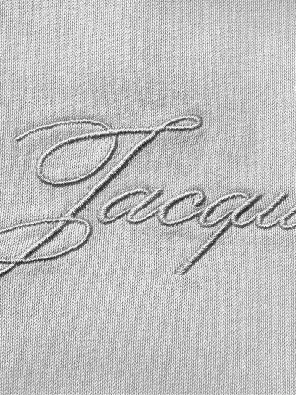 Укороченная футболка с вышитым логотипом Jacquemus, серый — фото 3