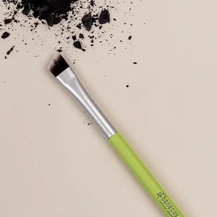 Натуральная косметика Скошенная кисть Color Edition Vegan Benecos — фото 3