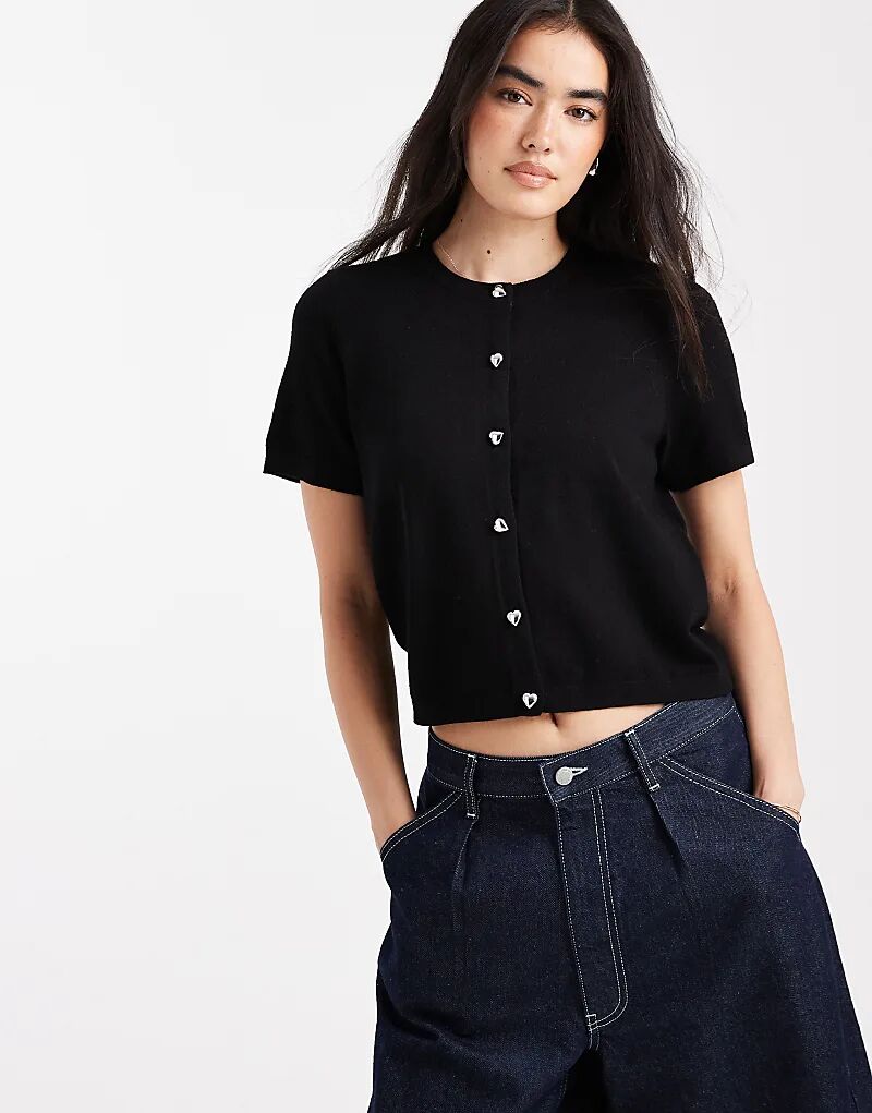 

Вязаный кардиган Pieces с короткими рукавами и пуговицами в форме сердечек черного цвета