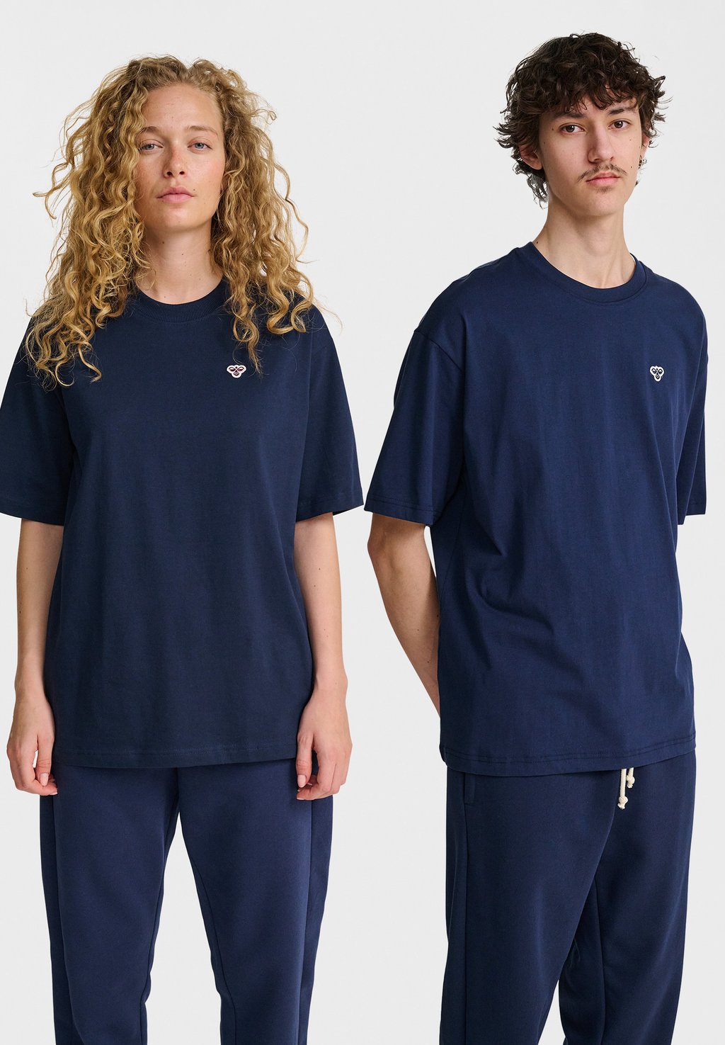 

Базовая футболка Hummel, синий