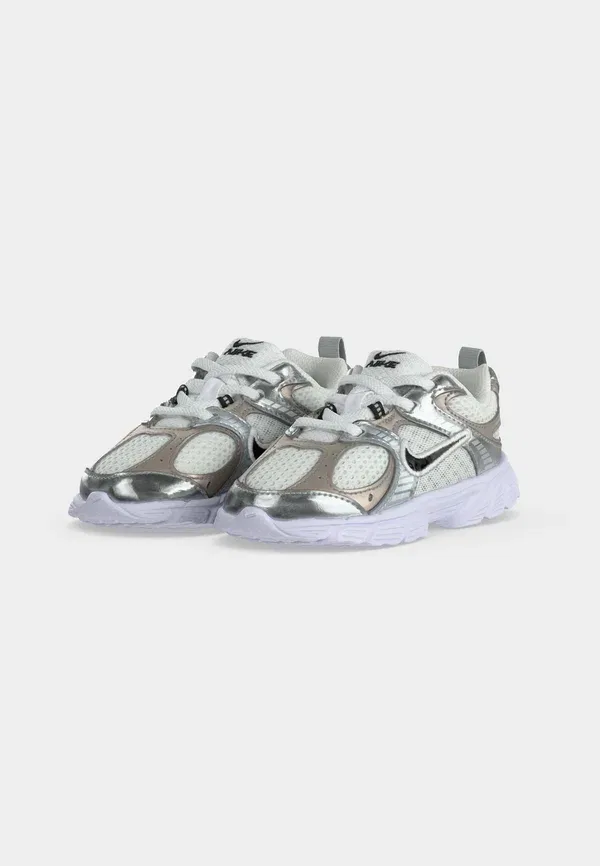 Кроссовки Nike Sportswear V5 rnr, белый/черный/серый/колледж-серый/металлик-серебристый — фото 3