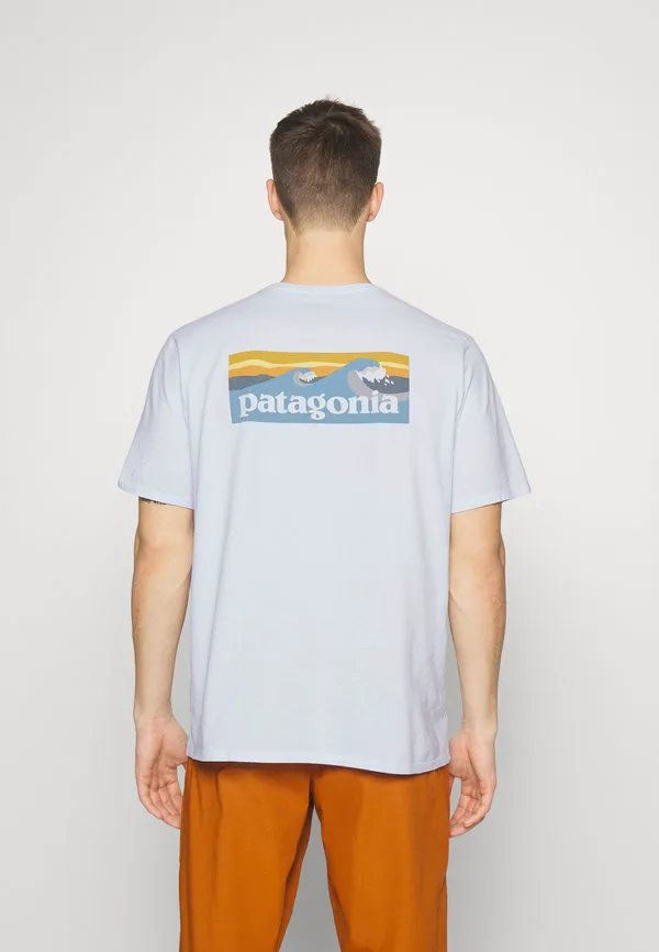 Футболка с принтом «boardshort logo pocket responsibilitee print» Patagonia, White — фото 3