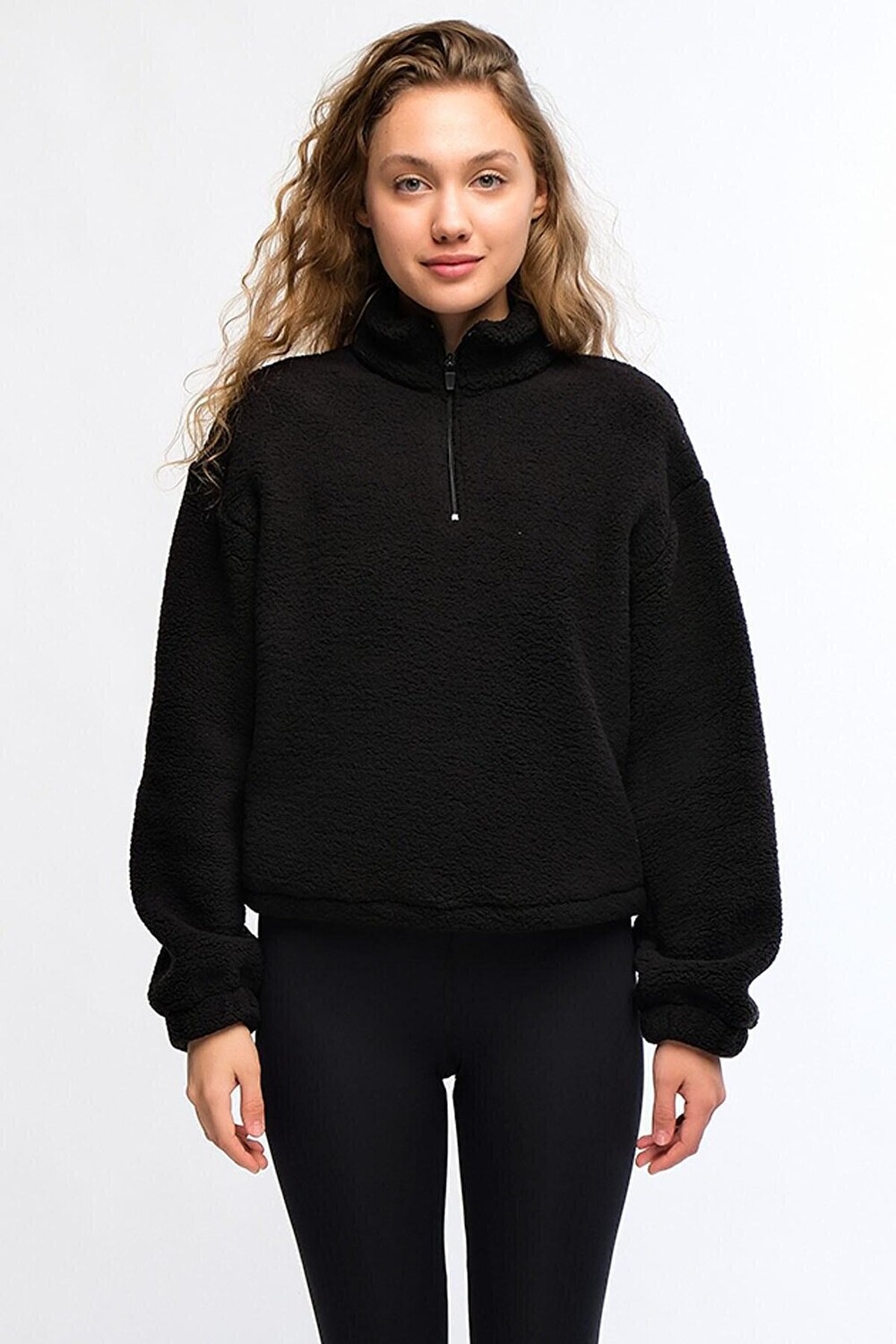 

Черный женский плюшевый свитшот Chandraswear