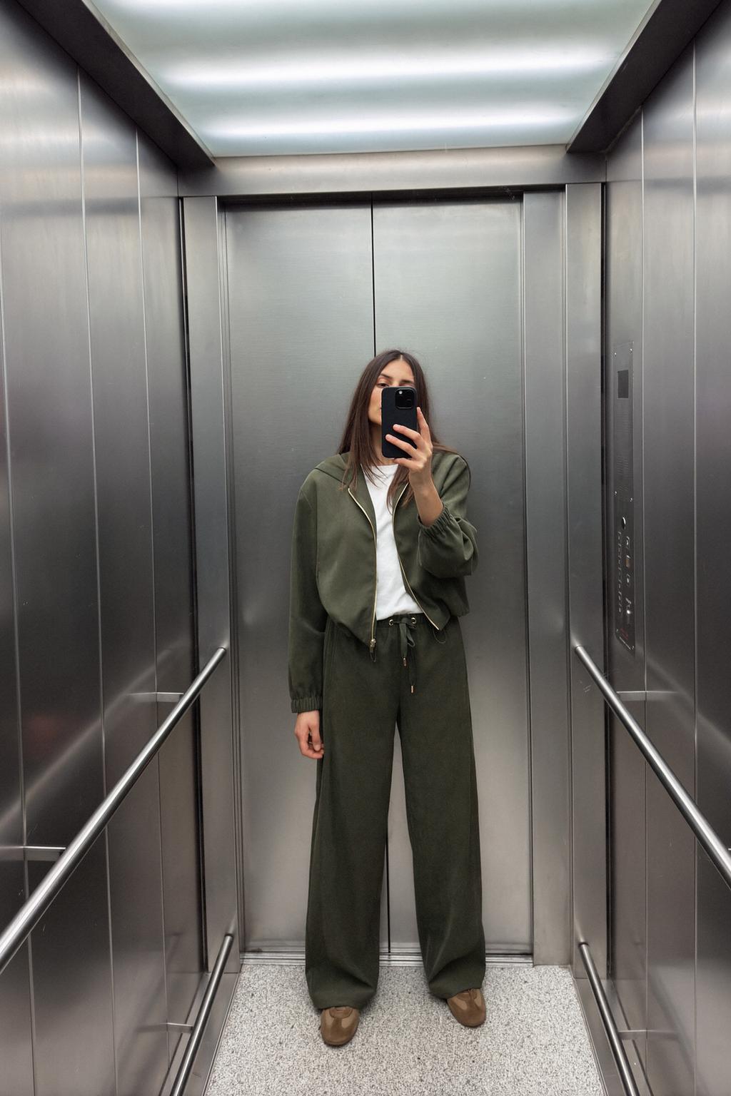 

Текстурные широкие брюки ZARA, темный хаки