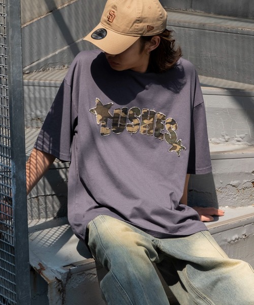 

Футболка с графическим принтом и аппликацией WEGO