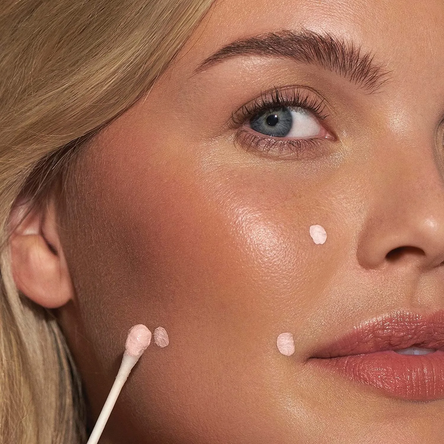 Набор для ухода за кожей Mario Badescu Powerful Blemish Spot Solution - подсушивающий лосьон, средство от глубоких высыпаний и подсушивающие патчи с салициловой кислотой, оксидом цинка и ниацинамидом — фото 4
