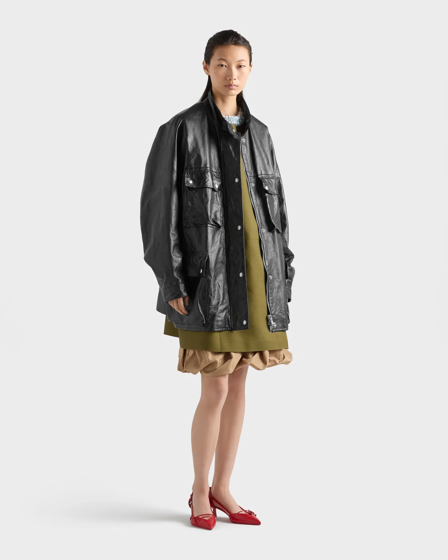 Дубленка-кабан из состаренной кожи Prada, черный — фото 2