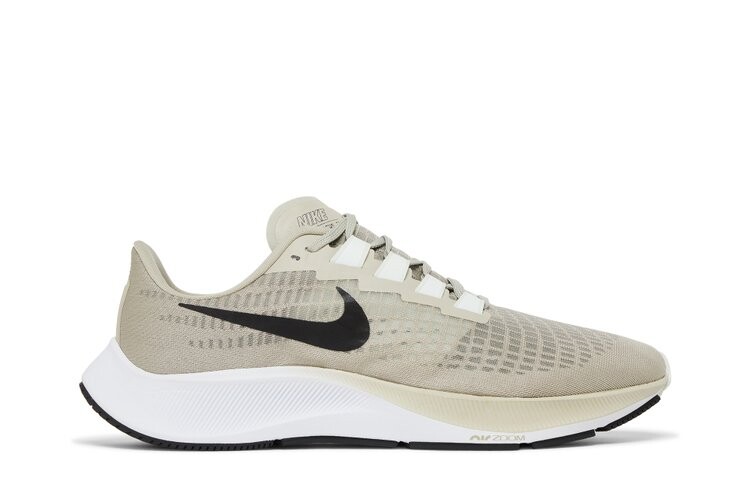 

Кроссовки Nike Air Zoom Pegasus 37, коричневый