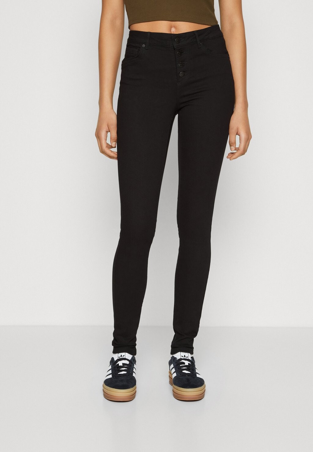 

Джинсы Skinny Fit VMALIA BUTTON SHAPE Vero Moda, цвет black