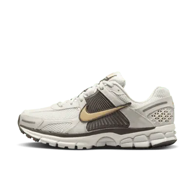 

Кроссовки Nike Zoom Vomero 5, цвет Light Bone/Ironstone/Phantom/Sesame