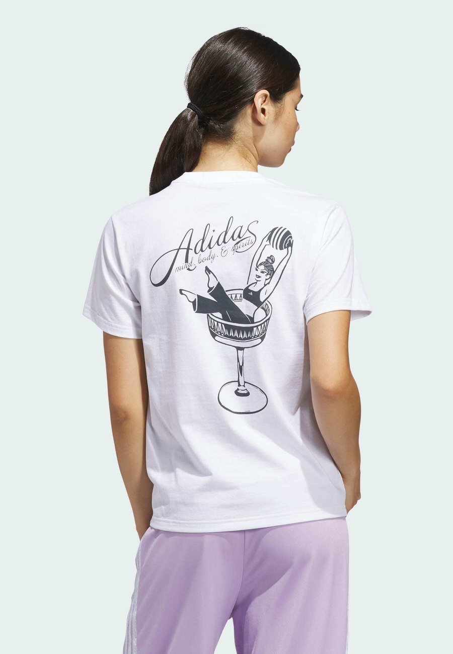 

Футболка Adidas Sportswear MIND BODY SPIRIT GRAPHIC, White, Белый, Футболка Adidas Sportswear MIND BODY SPIRIT GRAPHIC, White