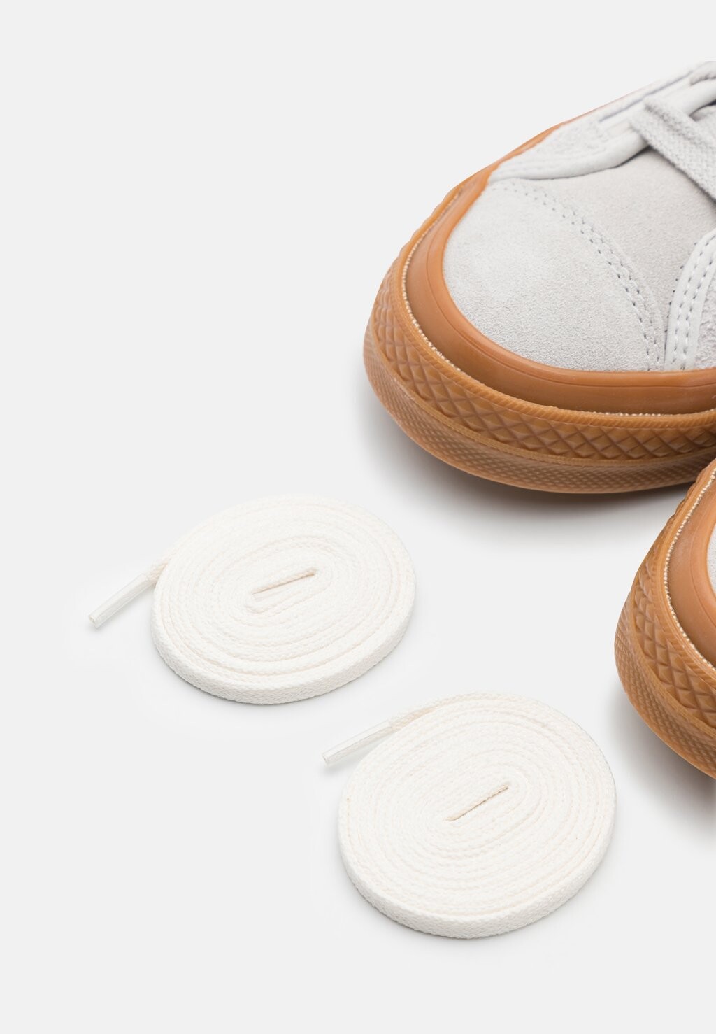 

Кроссовки Star Player 76 Unisex Converse, окаменелый/медовый/белый винтажный