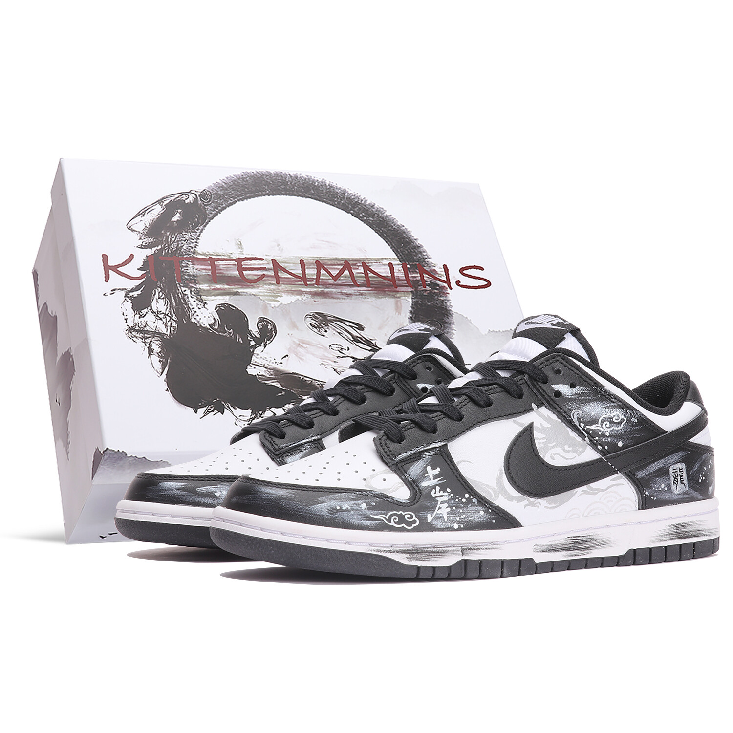 

Женские кроссовки для скейтбординга Nike Dunk, Black/White
