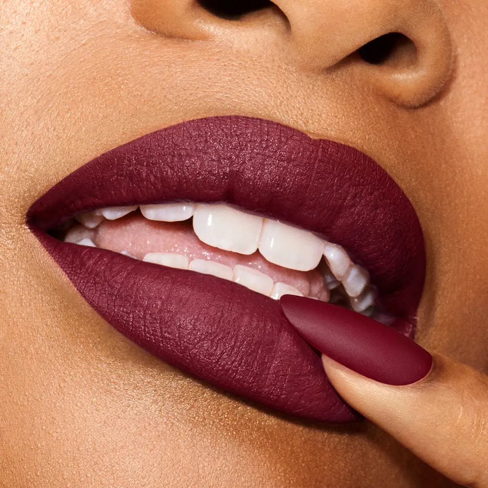 Помада для губ Pure color explicit matte barra de labios Estée Lauder, цвет 211-Night Moves, 7 гр. — фото 3