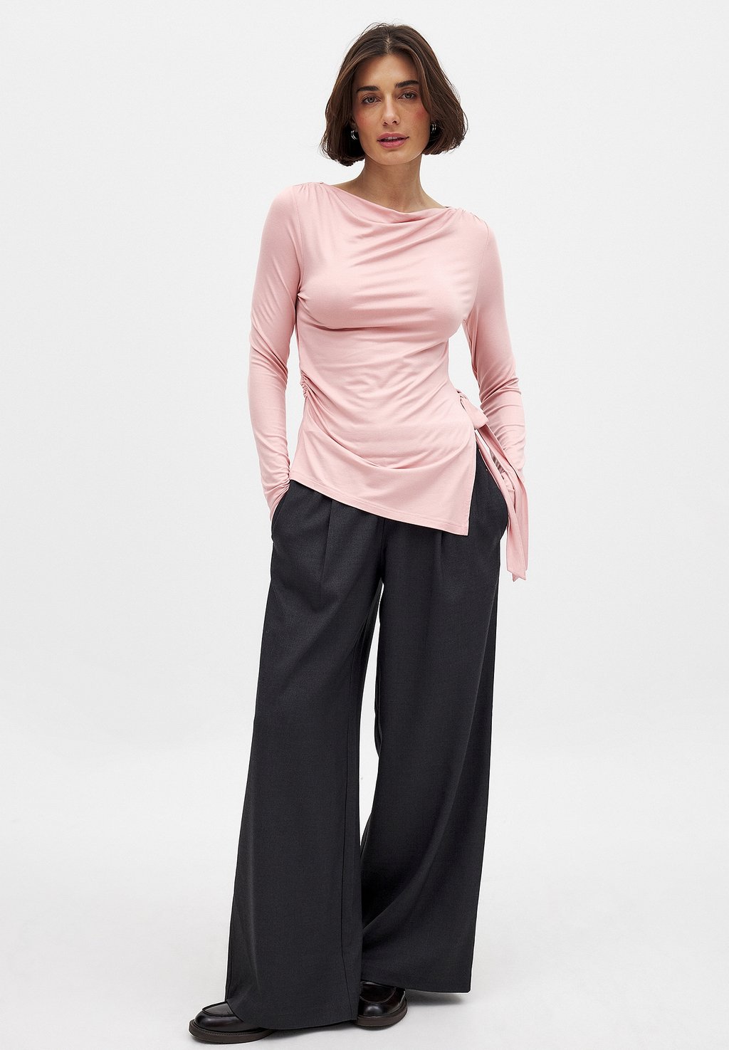 

Топ с длинными рукавами SOFT LINE TIE SIDE NA-KD, розовый