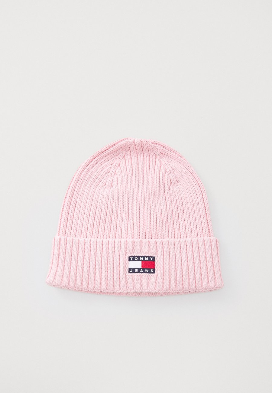 

Шапка Tommy Jeans HERITAGE CORE BEANIE, Delicate Pink/Light Pink