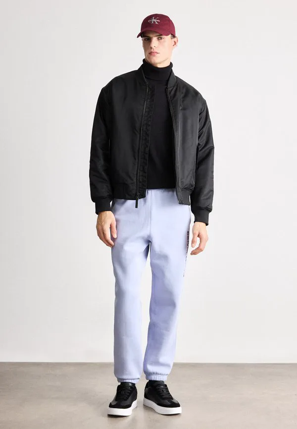 Ретро-Спортивные штаны с графическим принтом Calvin Klein, Casual Blue — фото 2