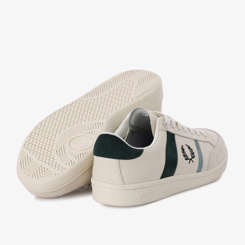 Мужские низкие кроссовки B725 из кожи и замши цвета экрю от Fred Perry — фото 4