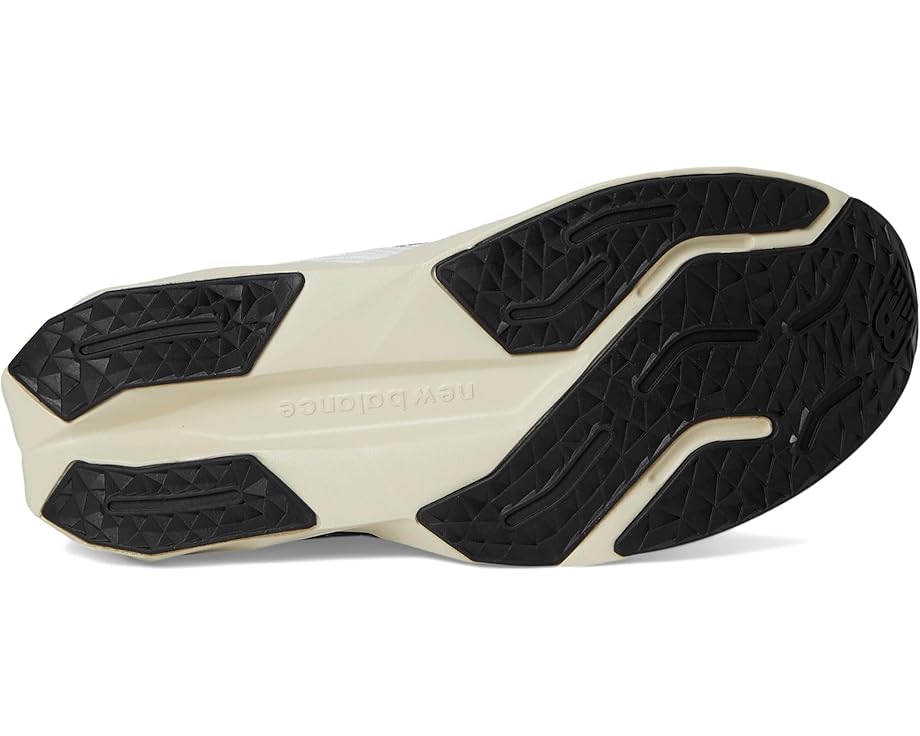 Кроссовки New Balance Kids Fuelcell Propel v5 Bungee, цвет White/Black/Linen — фото 3