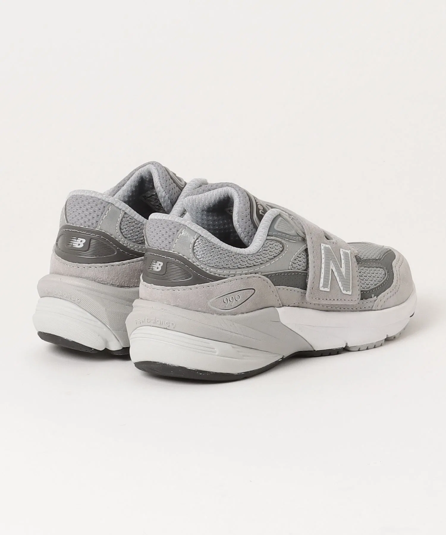 Детские кроссовки New Balance FuelCell 990 v6 серые — фото 4