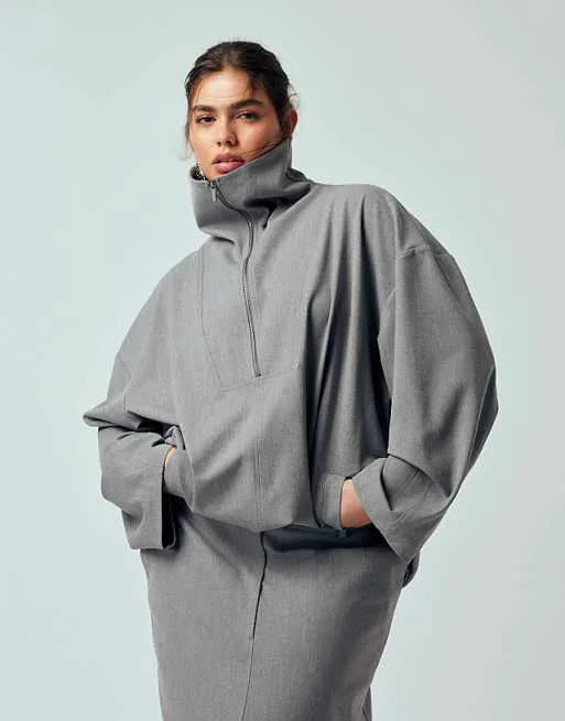 

Серая комбинированная куртка с воротником-воронкой ASOS DESIGN Curve