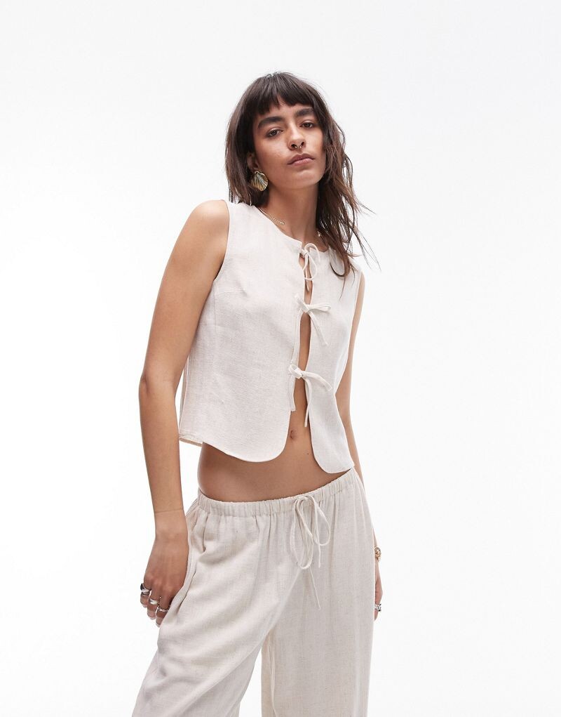 

Бежевый костюм-жилет с завязками спереди Topshop