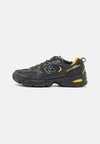 

Кроссовки New Balance 530, черный/желтый