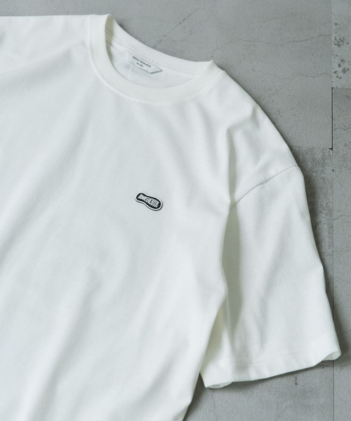 

Футболка с коротким рукавом, с резиновым логотипом URBAN RESEARCH DOORS, белый