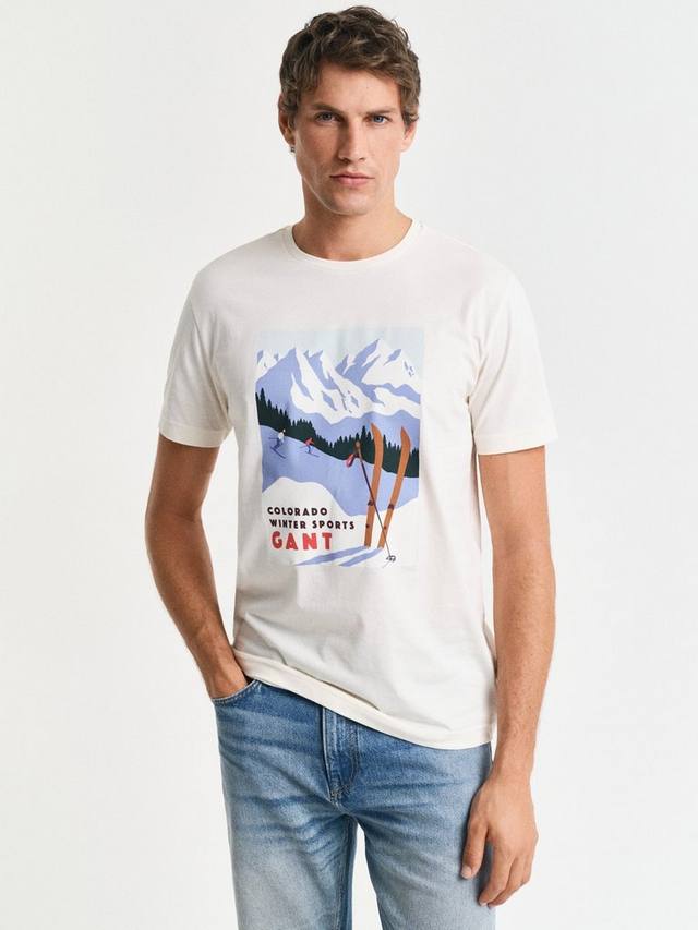 

Сезонная лыжная футболка с графическим рисунком GANT, кремовый
