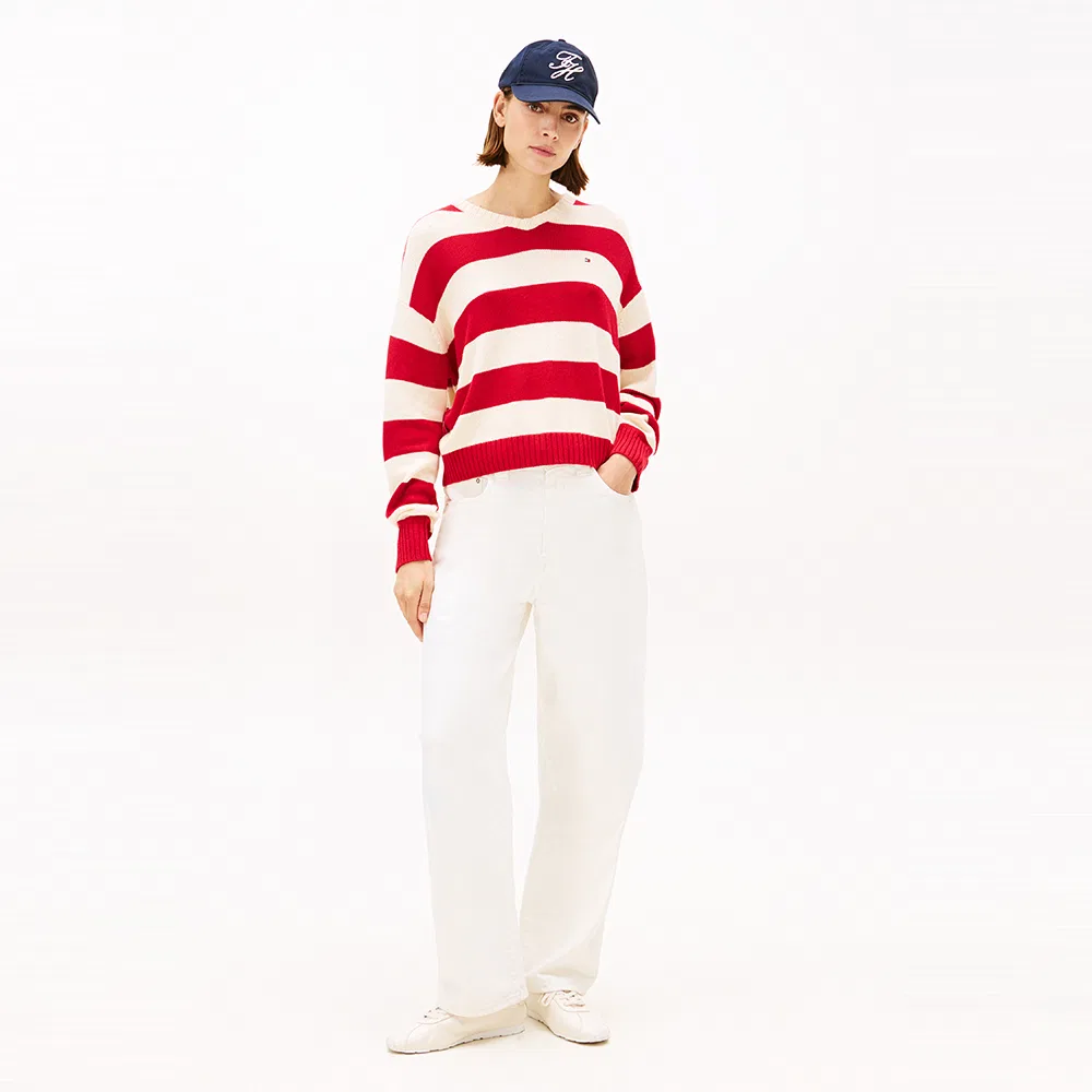 Женский красный джемпер с V-образным вырезом и полосками от Tommy Hilfiger Women — фото 3