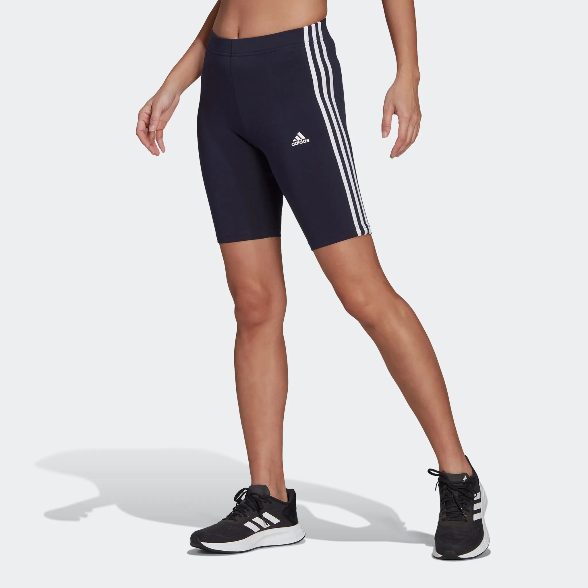 

Спортивные шорты adidas "ESSENTIALS 3-STRIPES SHORT TIGHT" (1 шт.) Adidas Sportswear, белый