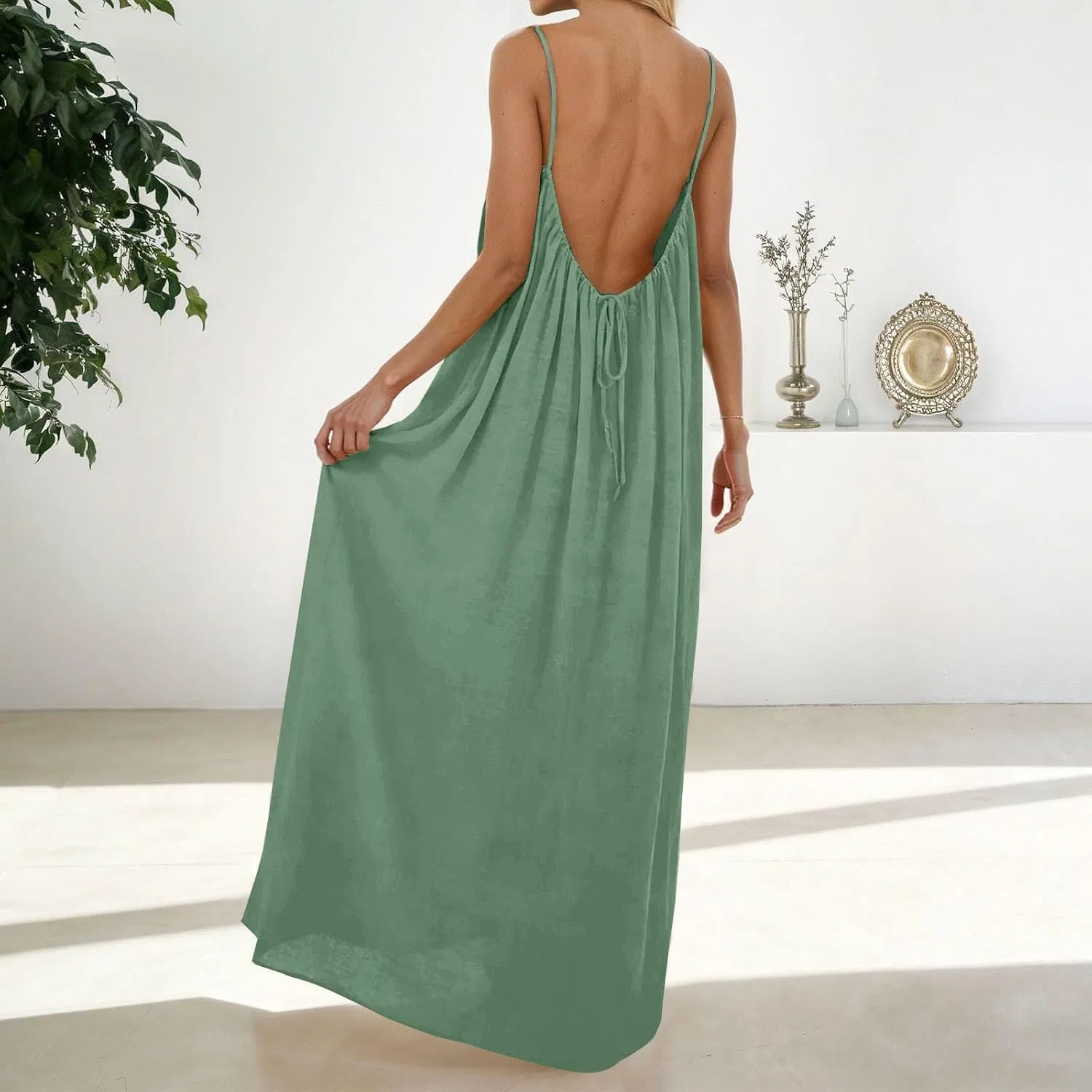 Женское летнее платье на бретелях с открытой спиной, Light Green — фото 4