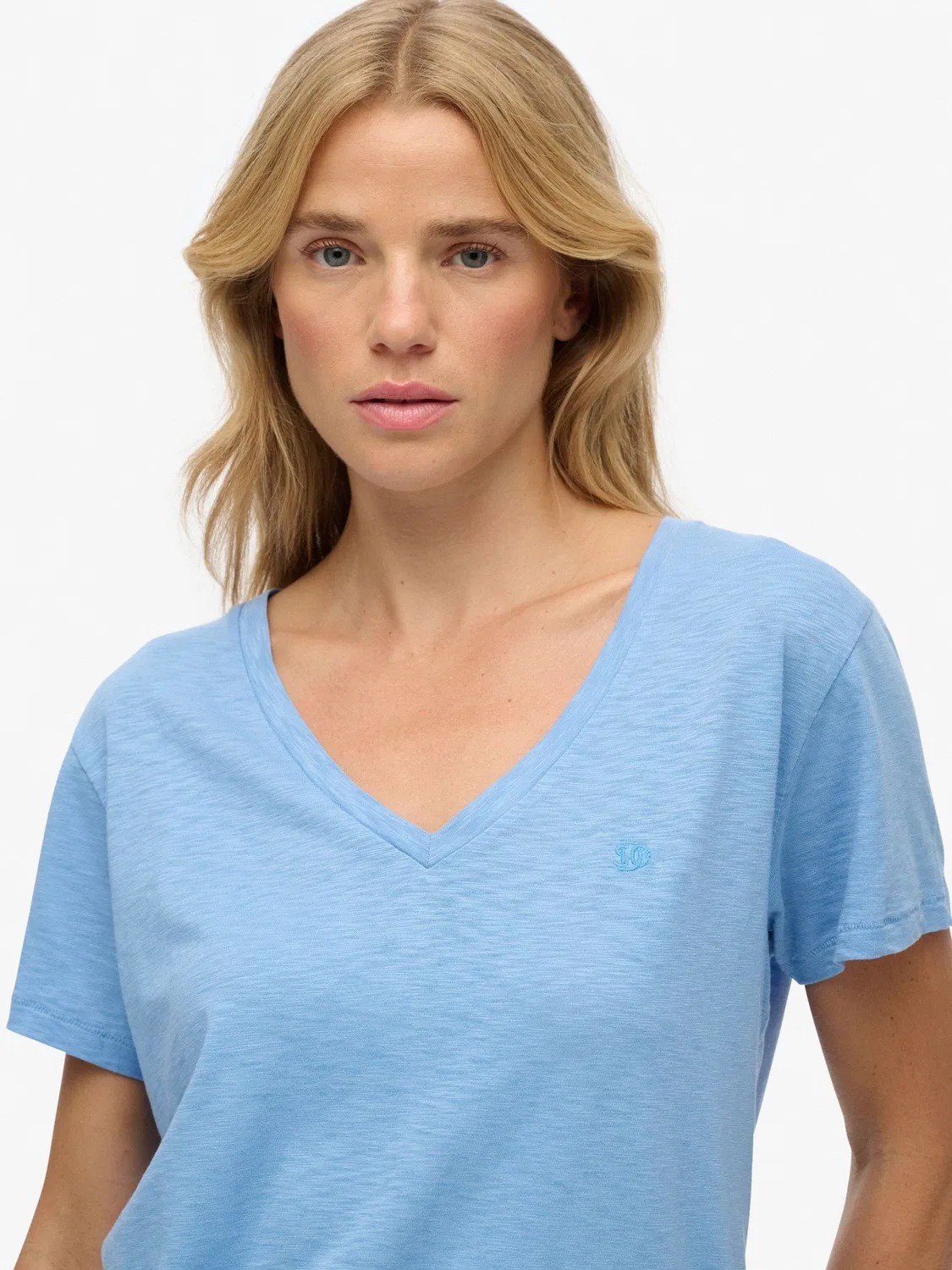Футболка с V-образным вырезом Superdry Slub Embroidered, синяя — фото 4